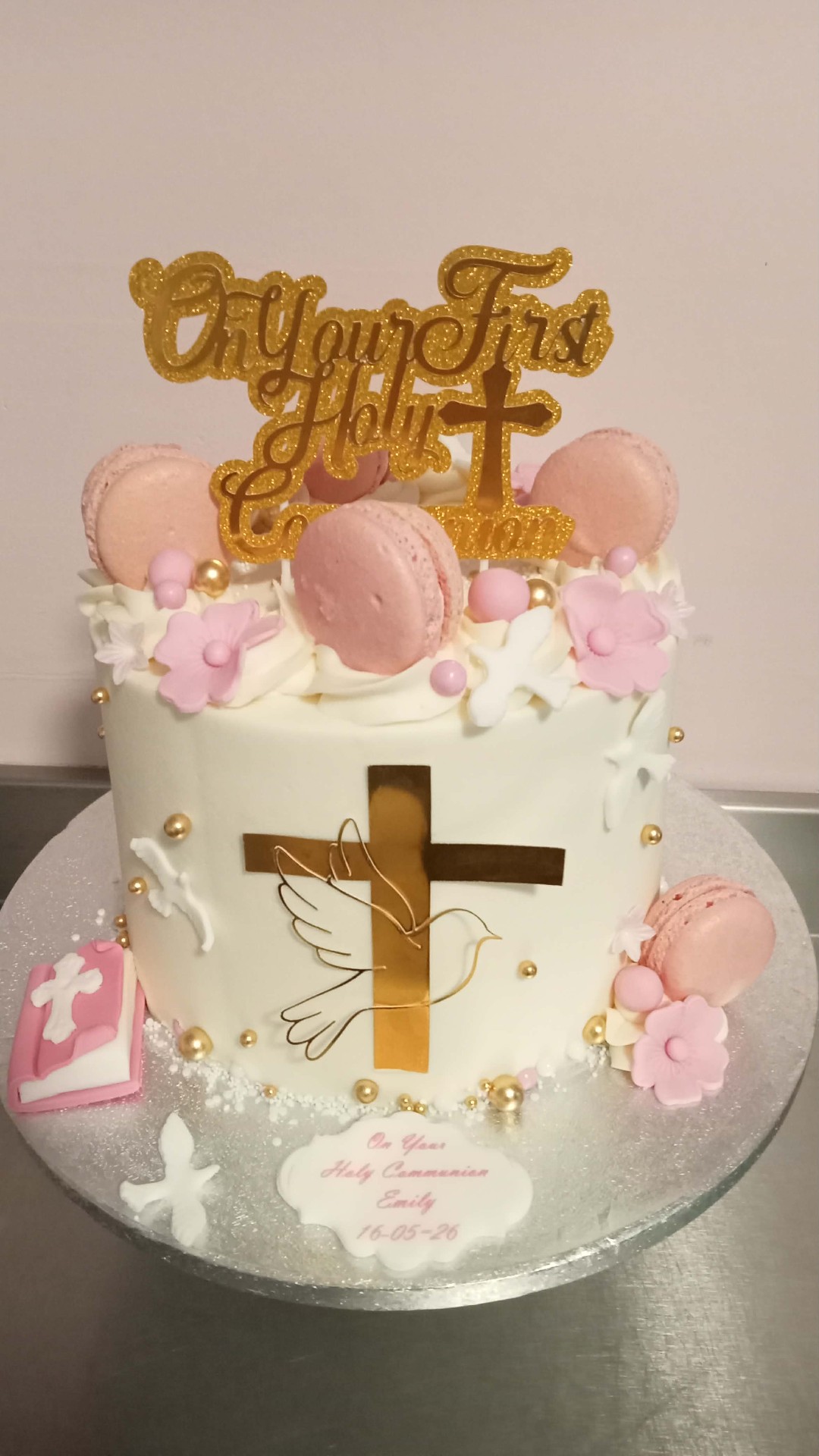 Gold Dove Cross — Communion & Confirmation cake design