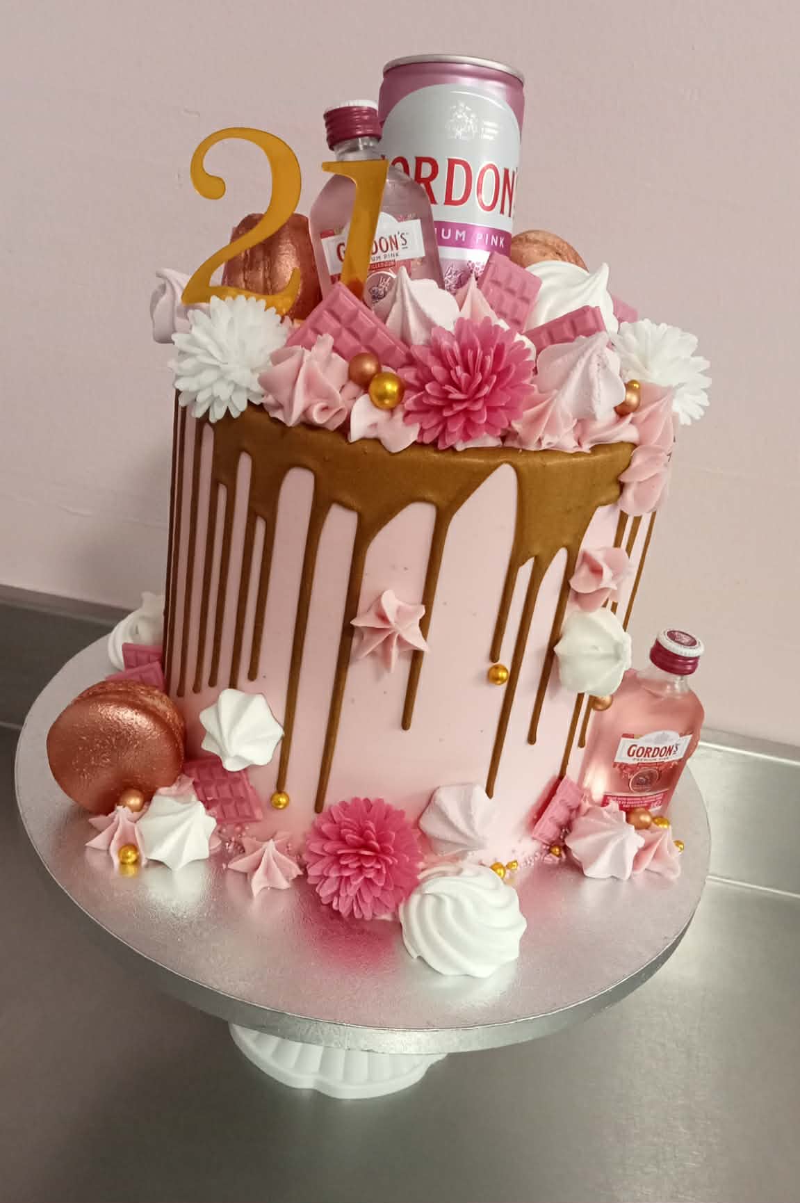 Pink Gin Gold Drip — drip cake design