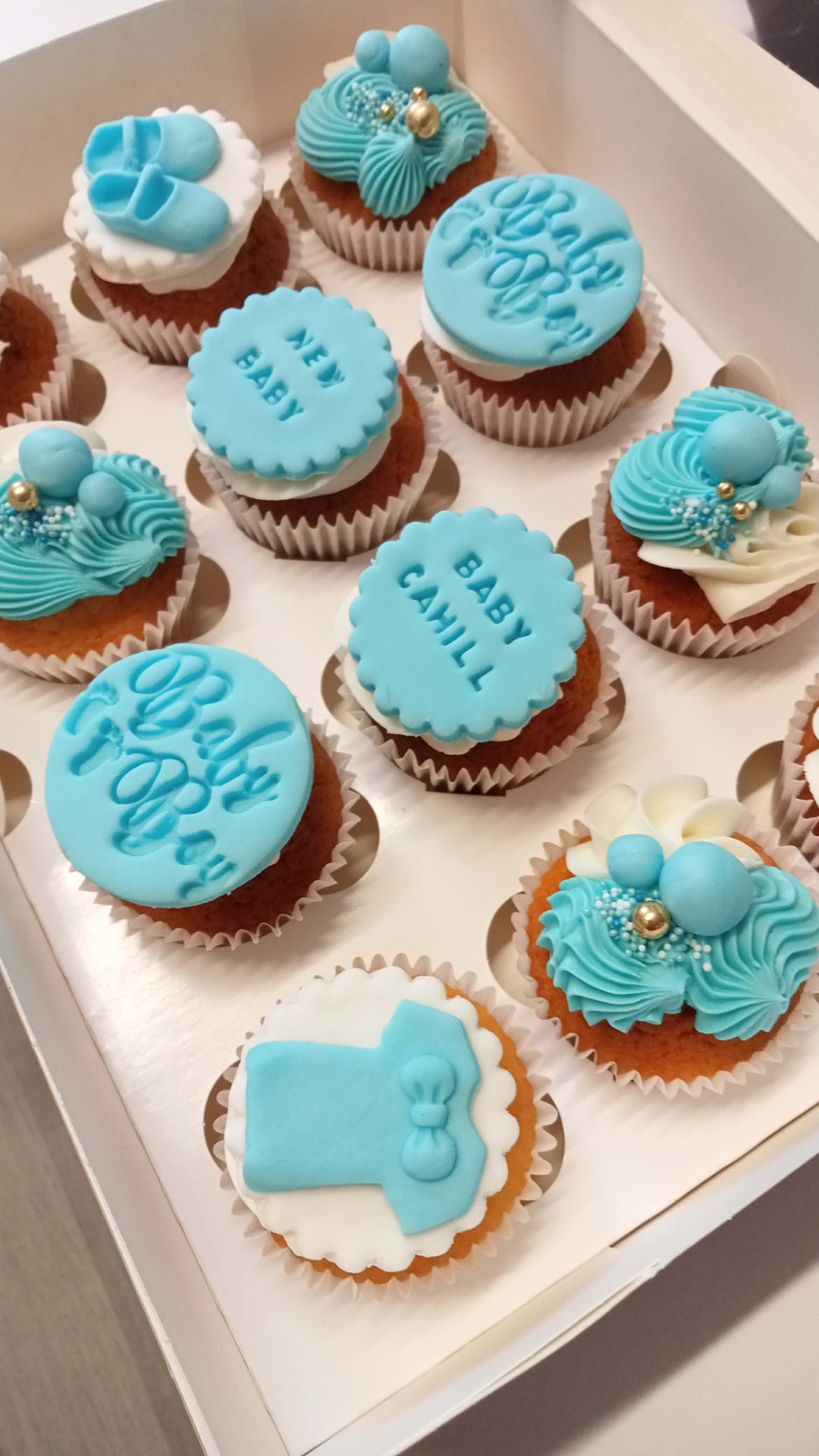 Blue Fondant Baby Boy — Baby Shower Cupcakes design