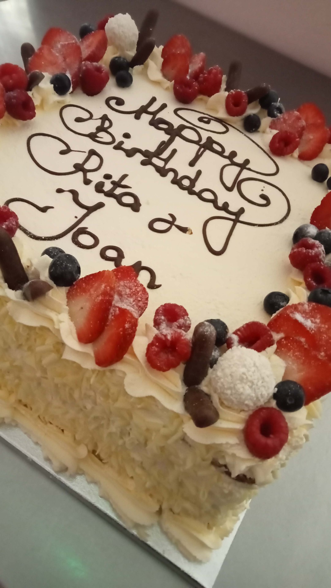 Fresh Berry Cream — simple celebration cake design