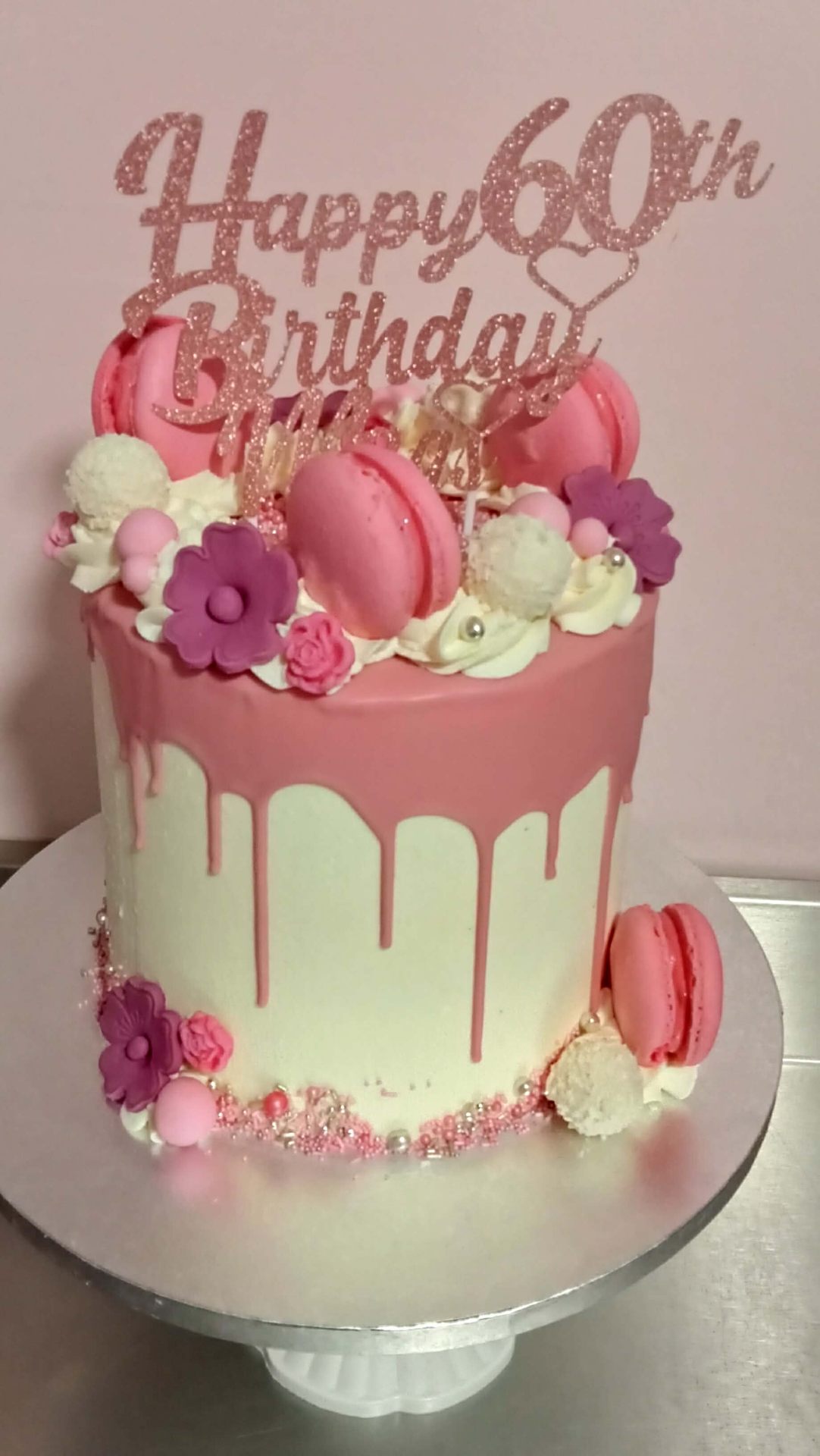 Rose Bloom Drip — drip cake design