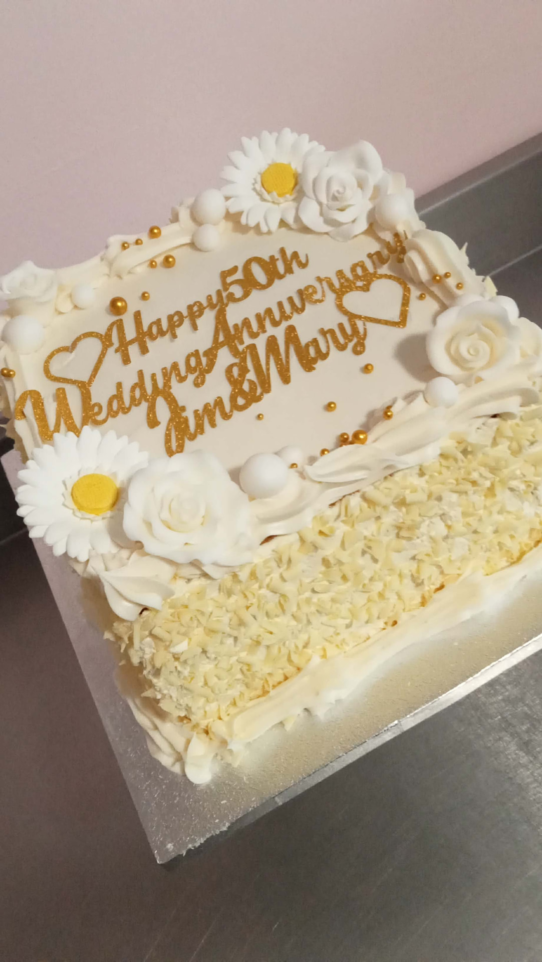 Golden Anniversary — simple celebration cake design