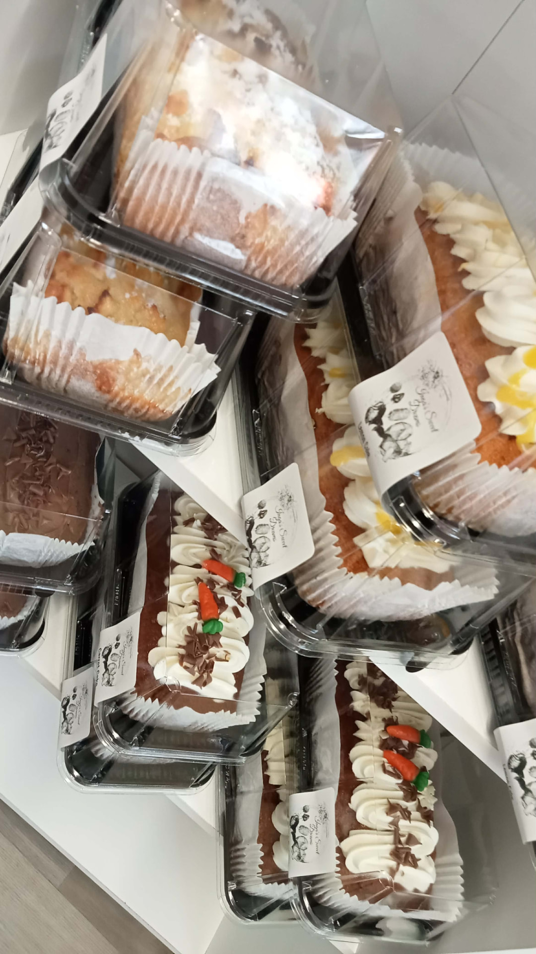Two-Pound Cakes